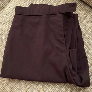 Haggar Dark Brown Straight Leg Pant. Size 12. Short